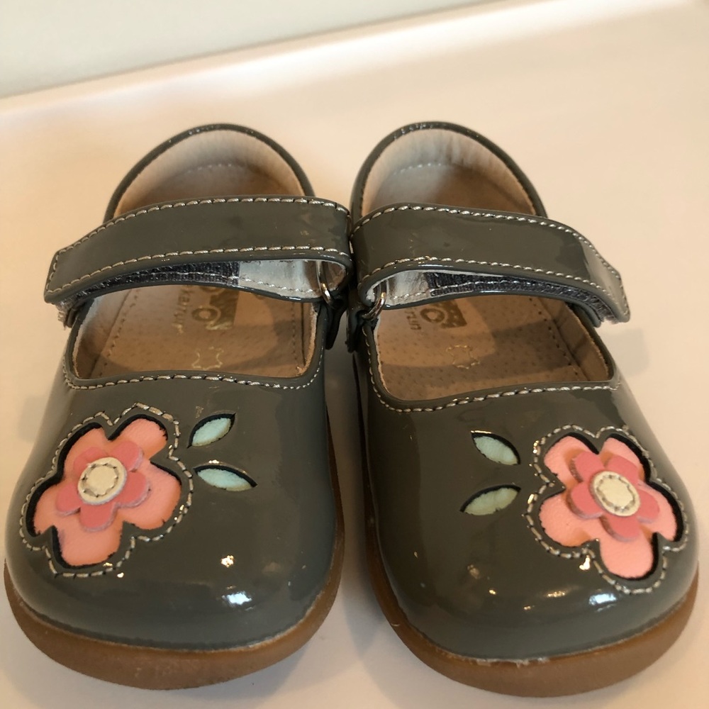 See Kai Run Flower Flats